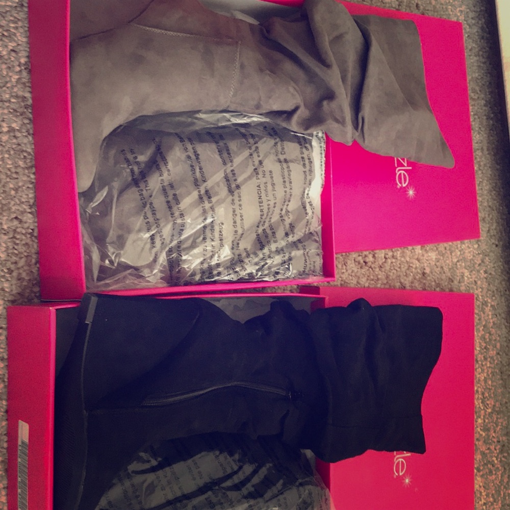 2 pair of boots blk & gray